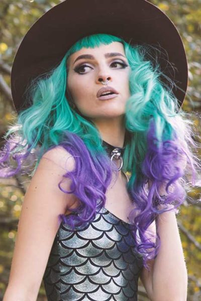 atomic-turquoise-manic-panic-amplified-blå-hårfärg
