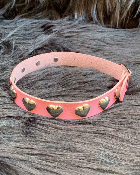 choker-rosa-hjärtformade-nitar