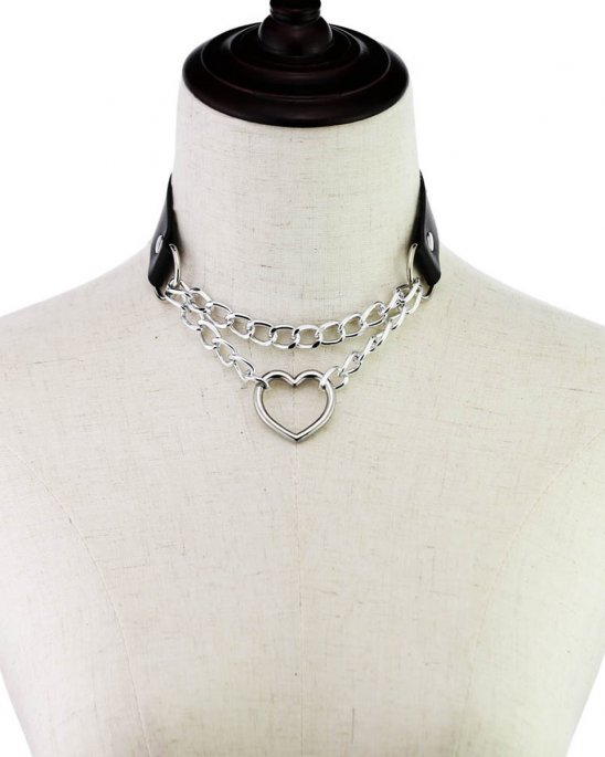 choker-svart-vegan-läder-kedjor-hjärta