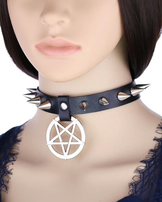 choker-svart-vegan-läder-skruvnitar-pentagram