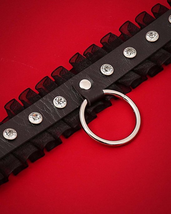 choker-svart-vegan-läder-spets-ring
