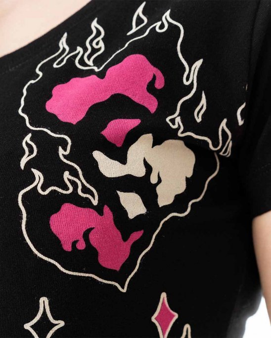 cupcake-cult-tshirt-bat-potion