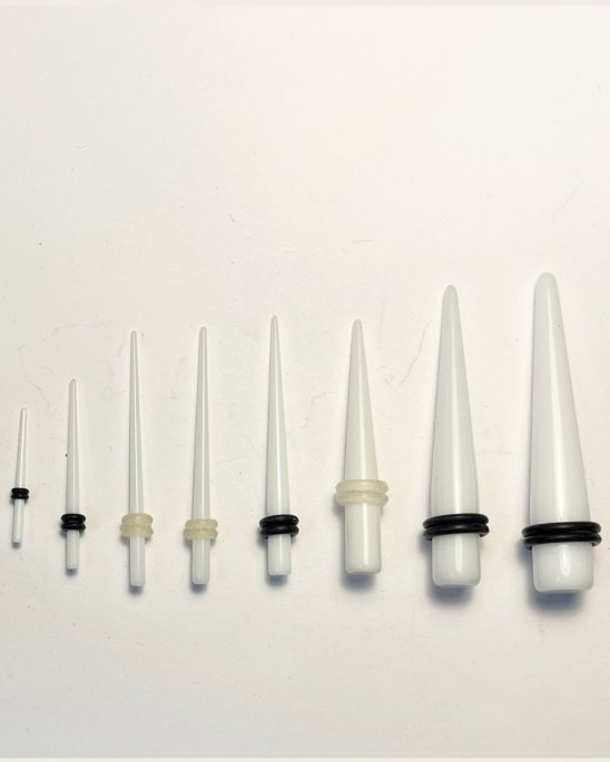vit-expander-piercing-smycke