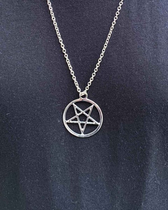 halsband-stort-pentagram