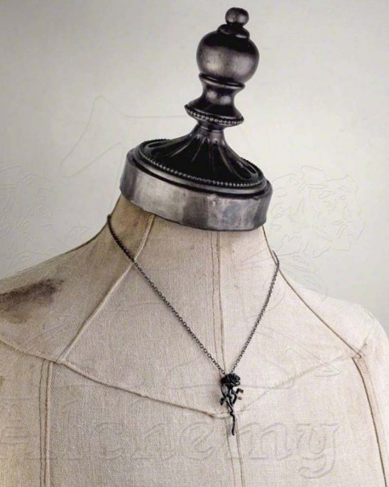 alchemy-smycke-svart-ros