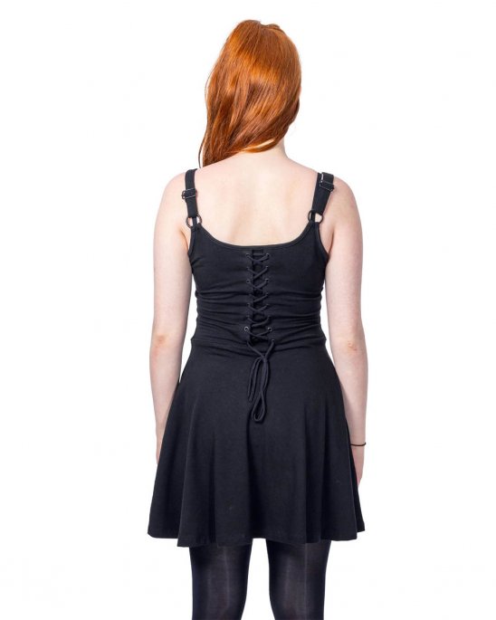 svart-klänning-med-snörning-heartless