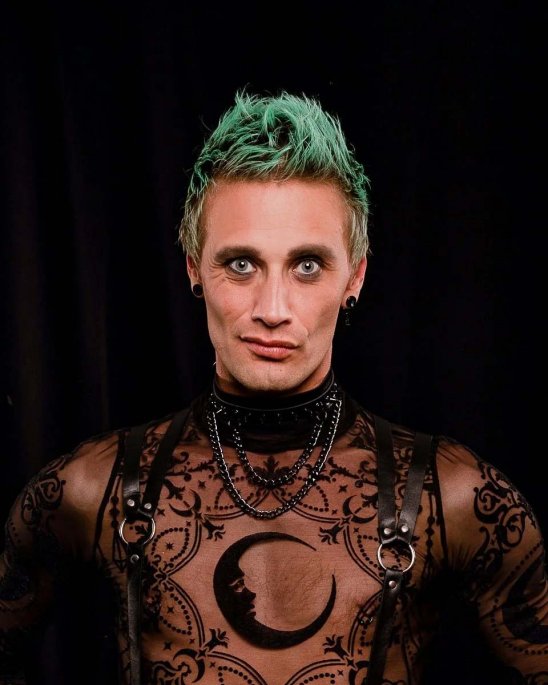 hermans-grön-hårfärg-toning-mika-mint