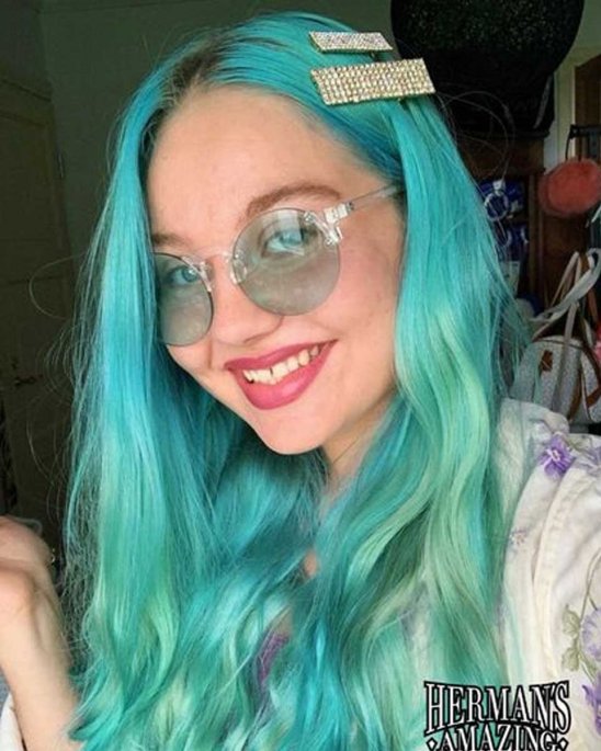 hermans-thelma-turquoise-haircolour
