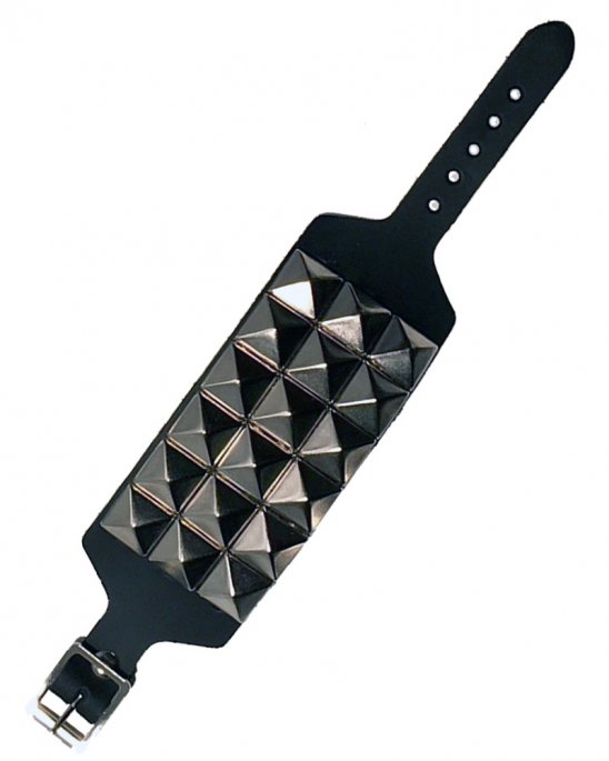 wristband-pyramid-studs-leather-3-rows