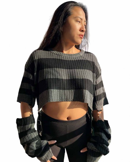 sweater-crop-top-grey-black