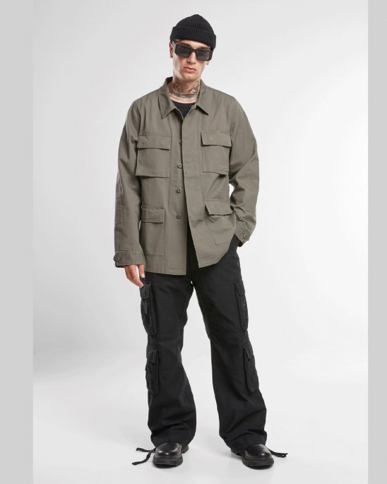 black-cargo-pants-brandit