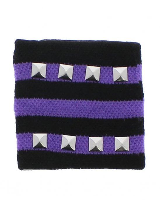 svettband-svart-lila-med-nitar