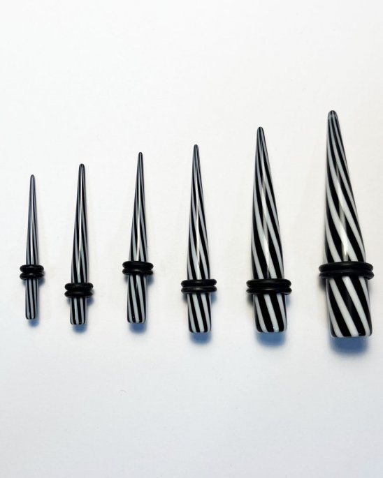 expander-randig-svart-vit