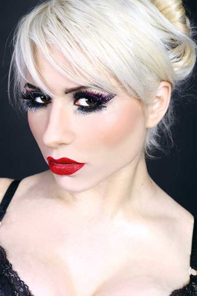 silver-vit-hårfärg-manic-panic-virgin-snow